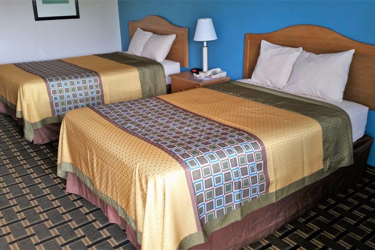Motel 6 อลิซาเบธทาวน์ ภายนอก รูปภาพ