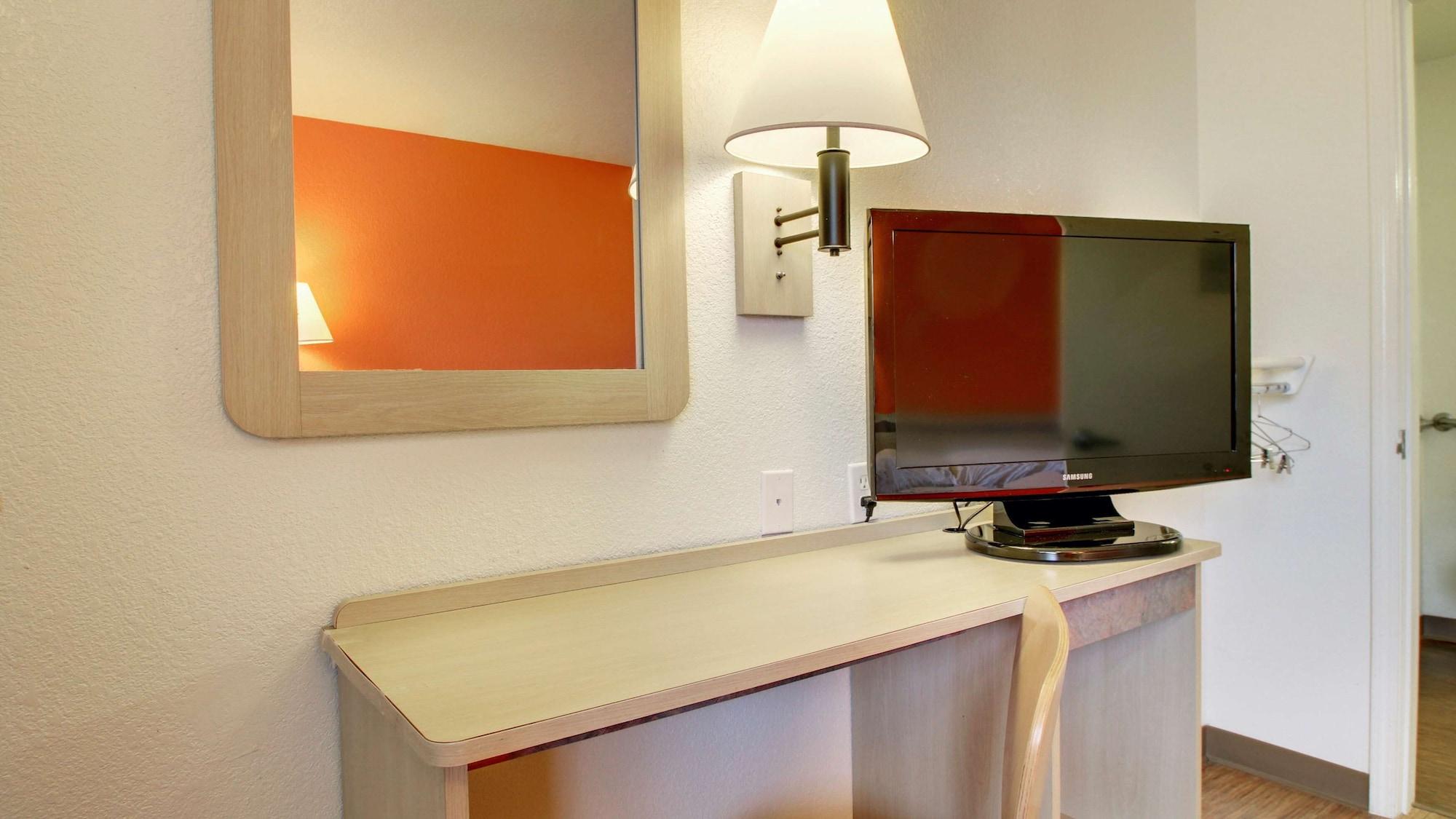 Motel 6 อลิซาเบธทาวน์ ภายนอก รูปภาพ