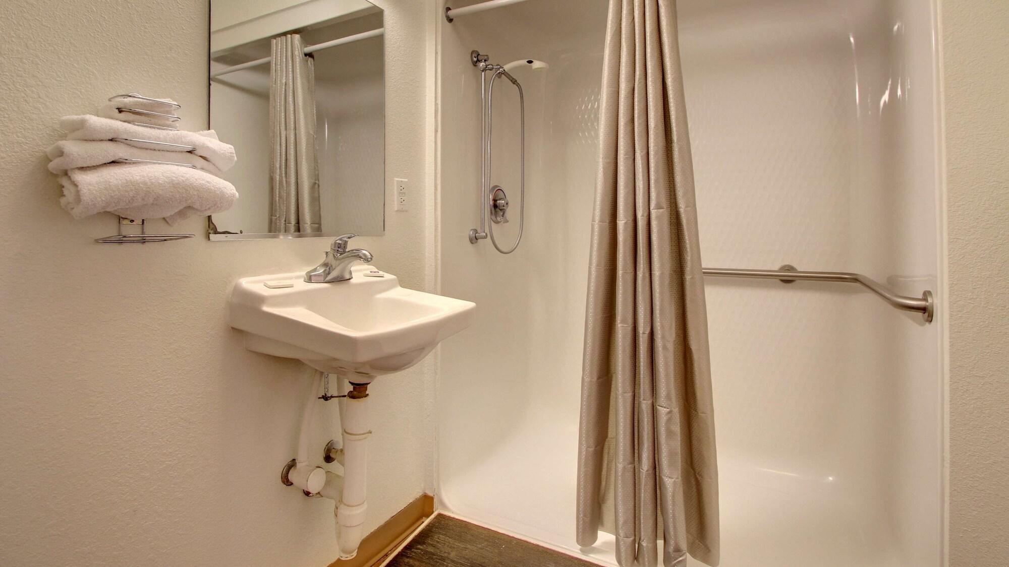 Motel 6 อลิซาเบธทาวน์ ภายนอก รูปภาพ