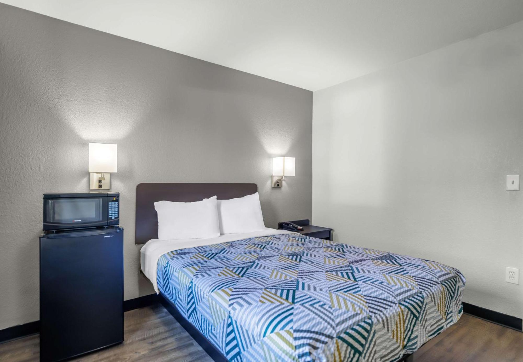 Motel 6 อลิซาเบธทาวน์ ภายนอก รูปภาพ