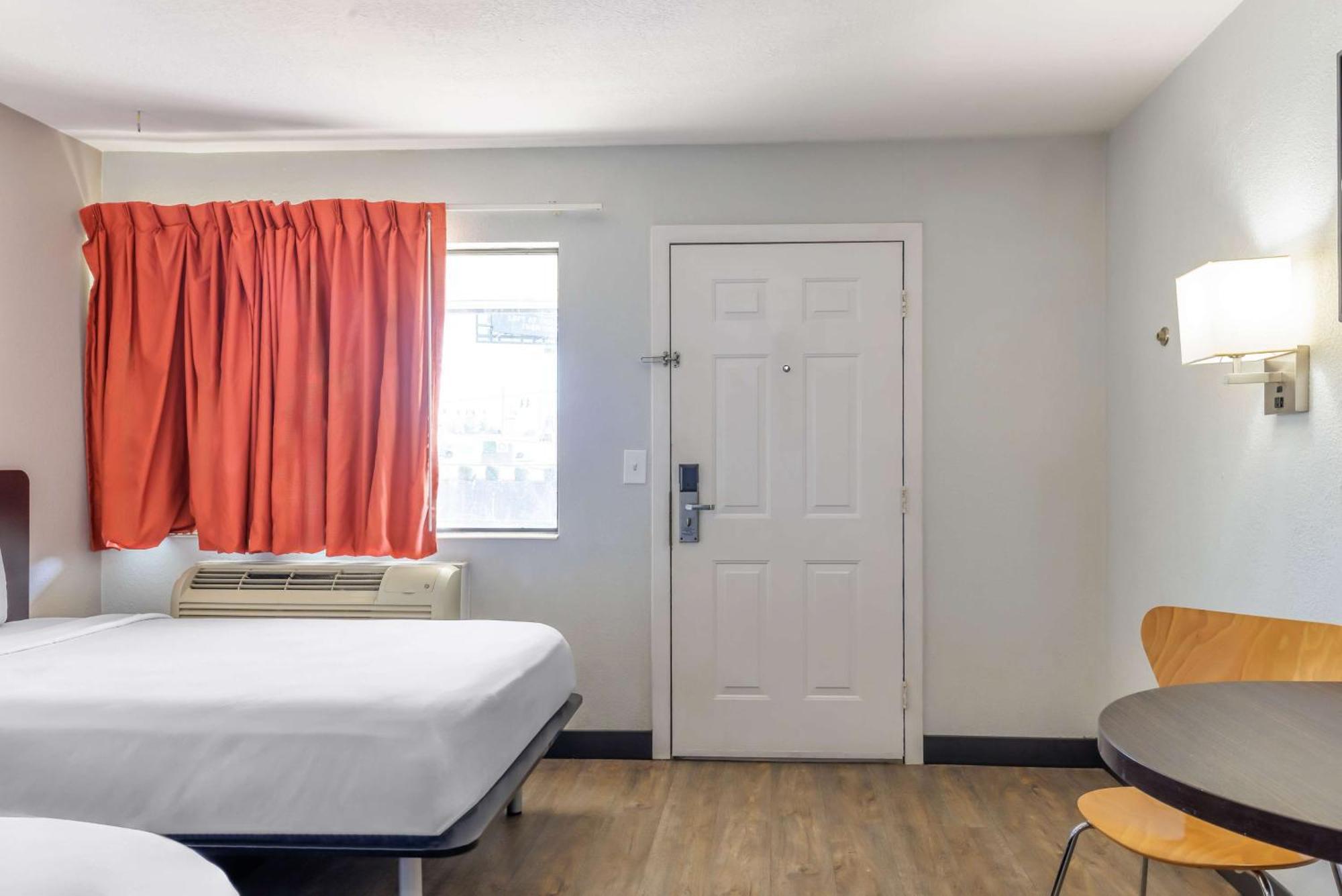 Motel 6 อลิซาเบธทาวน์ ภายนอก รูปภาพ